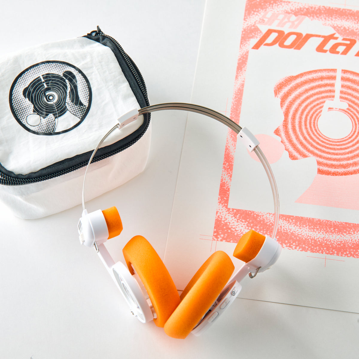 「Yaxi girl」Square Pouch