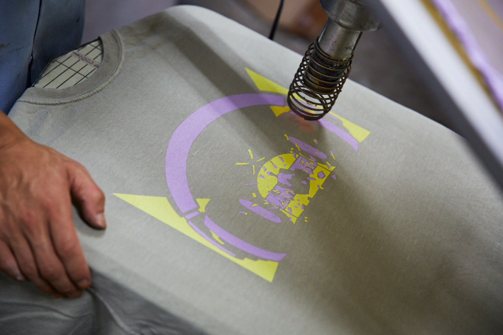 Yaxi「Your Personal Audio Room」T-shirt