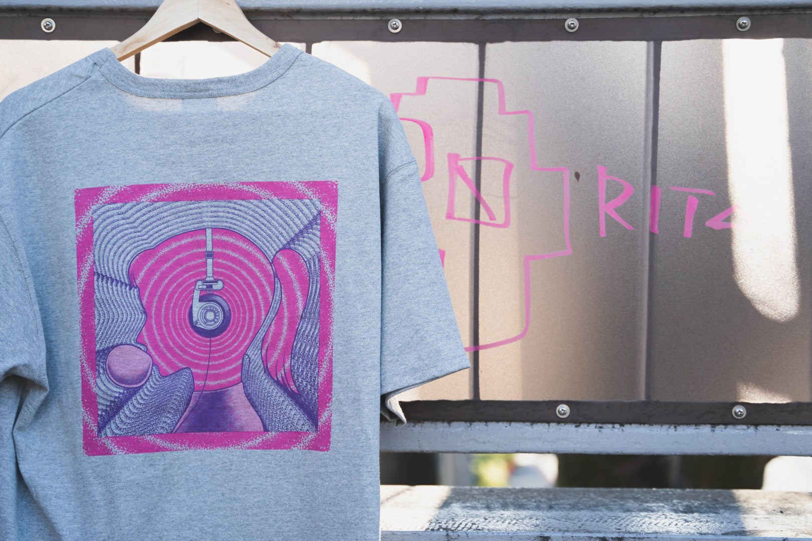 「Yaxi girl」T-shirt