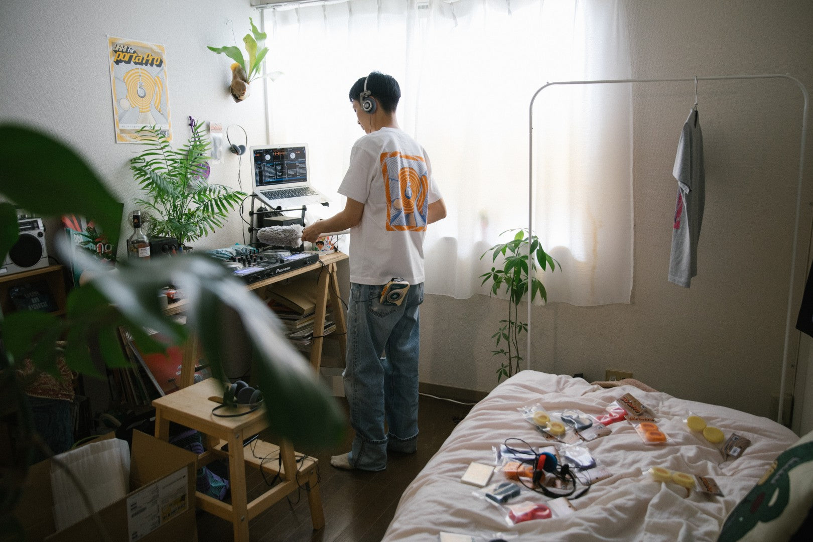 「ヤクシガール」Tシャツ